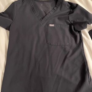 Figs Catarina XS one pocket top- charcoal